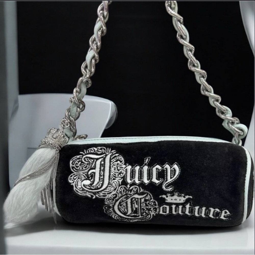 VINTAGE🌸 Juicy Couture Mini Barrel with RARE Rabbit Foot Charm🩵🖤